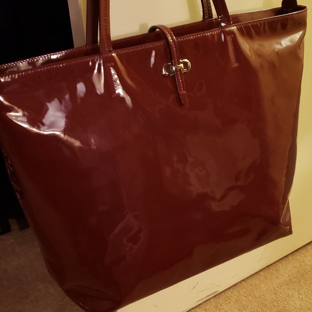 Beautiful!! Salvatore Ferragamo/ Burgundy Patent Leather "Gina" Tote Handbag